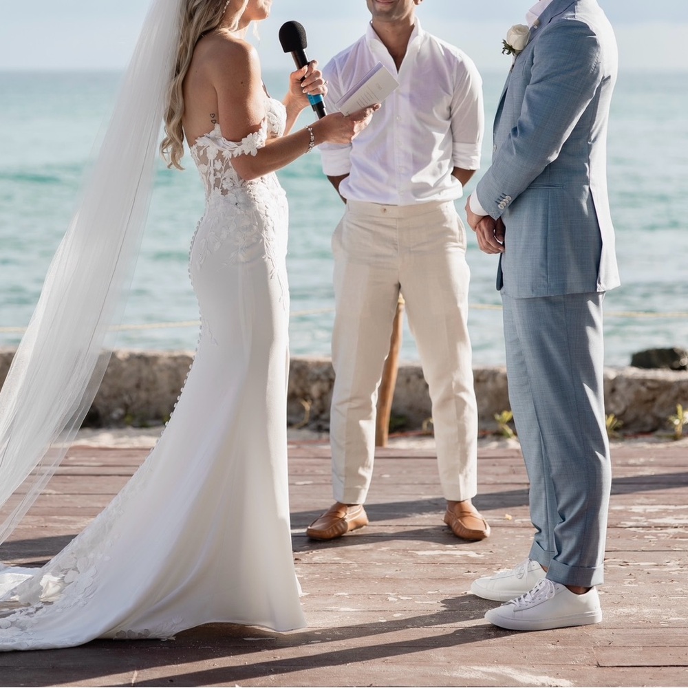 Wedding dress - free shipping!